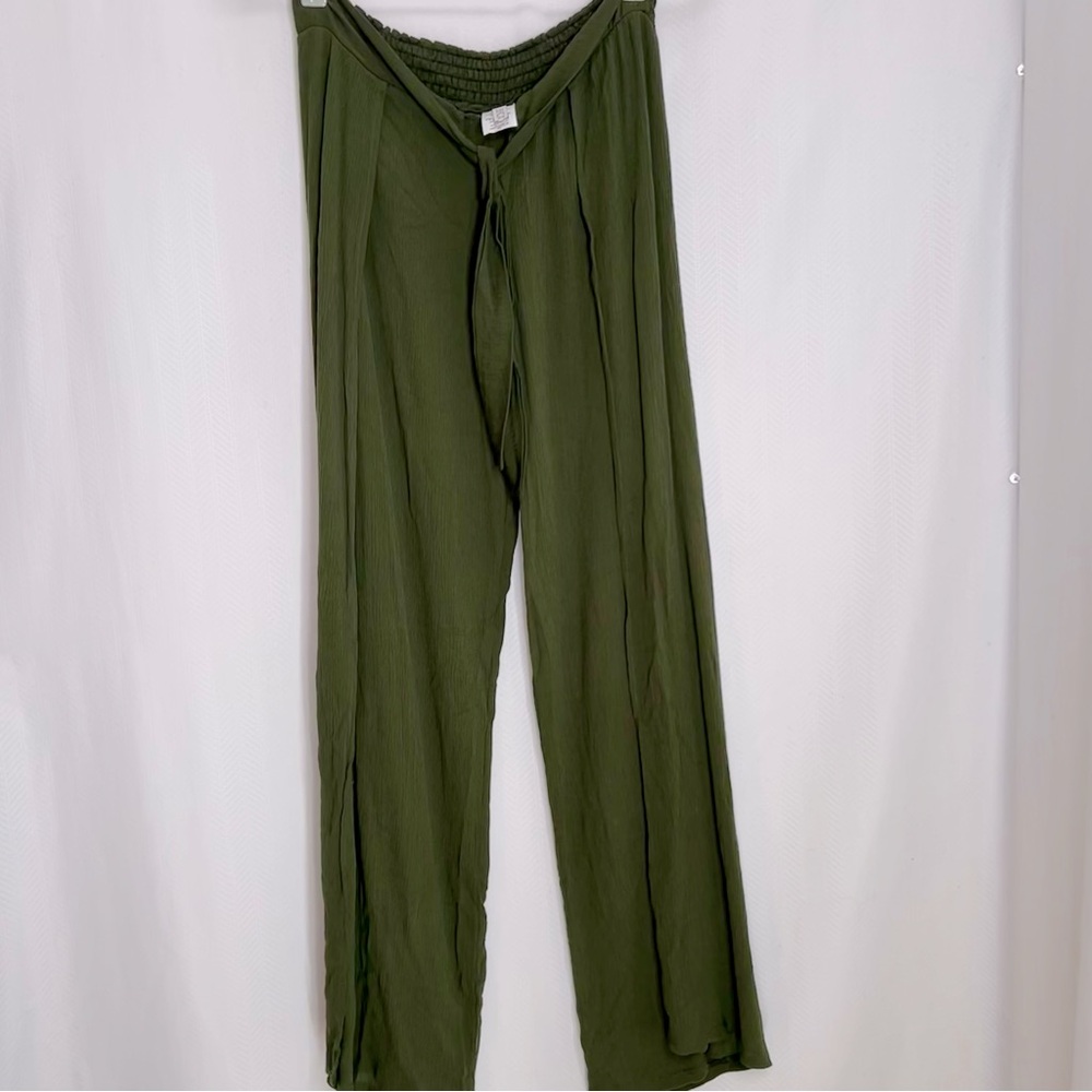 Becca beach pants high slit green size small resort vacation